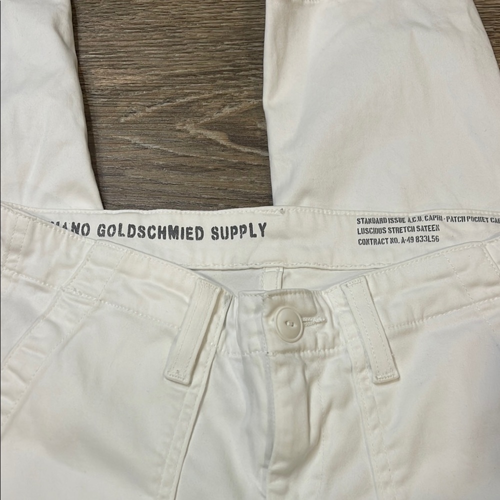 AG Adriano Goldschmied White Capri Pants Size 26 Waist - Picture 2 of 3